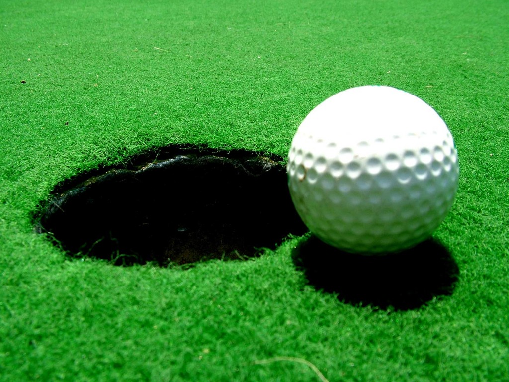 golf-ball-hole-wallpaper